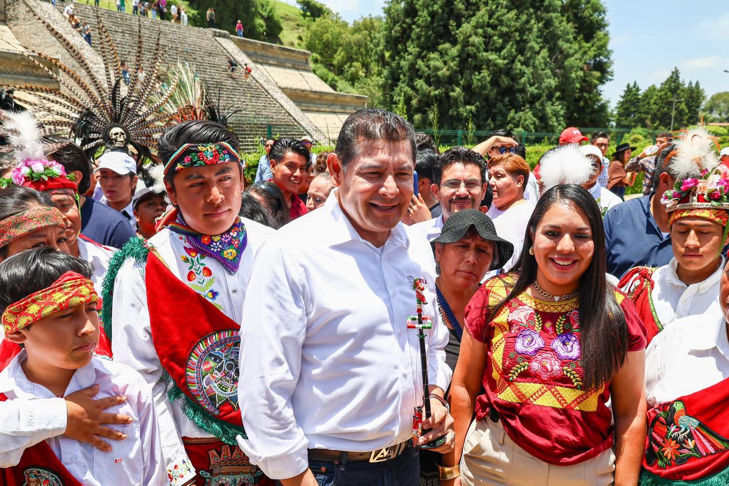 Alejandro Armenta anuncia obras estratégicas y fortalece apoyos para San Pedro Cholula