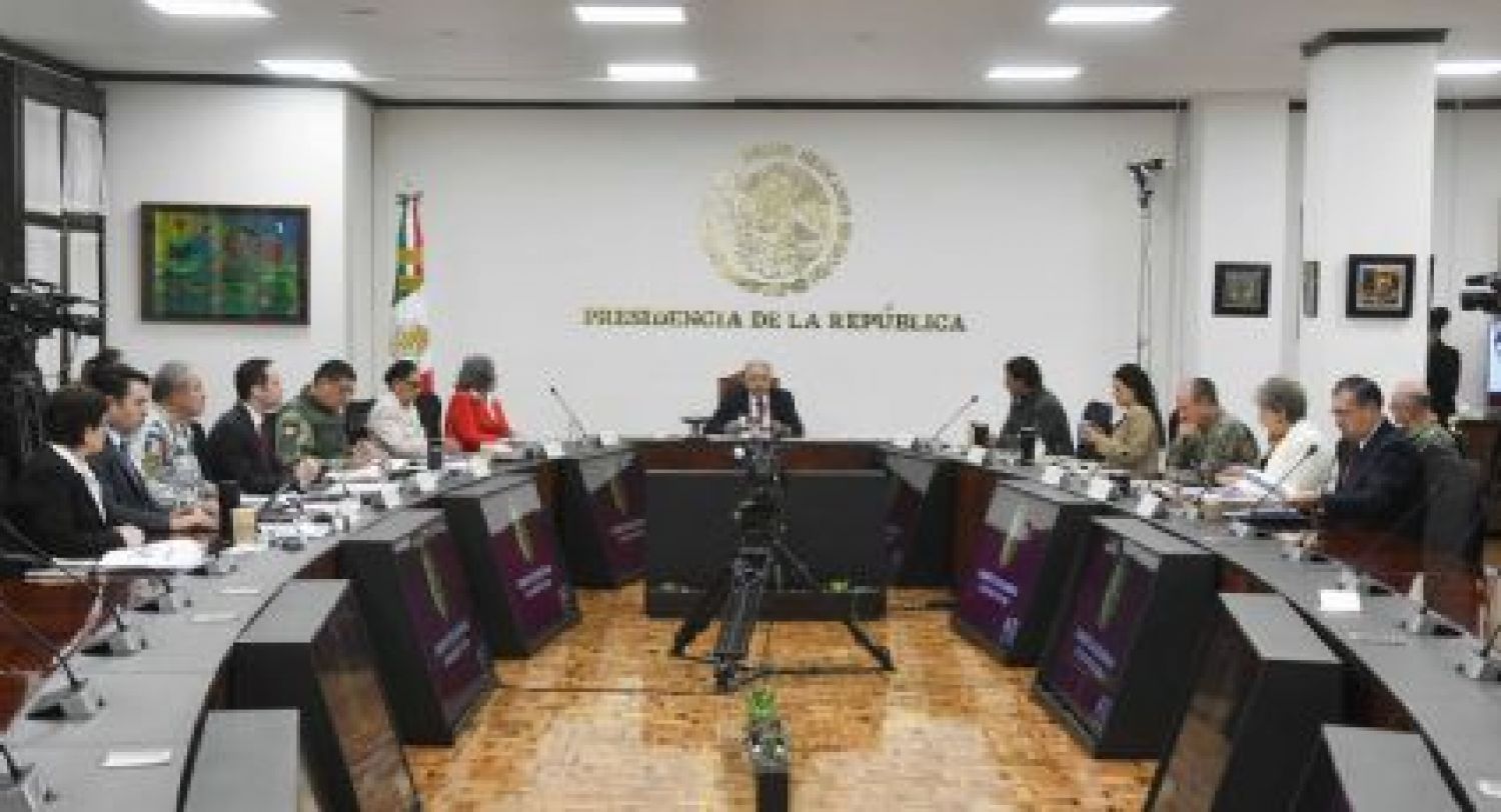 AMLO ofrece la amnistía a presos que tengan información útil sobre el caso Ayotzinapa 