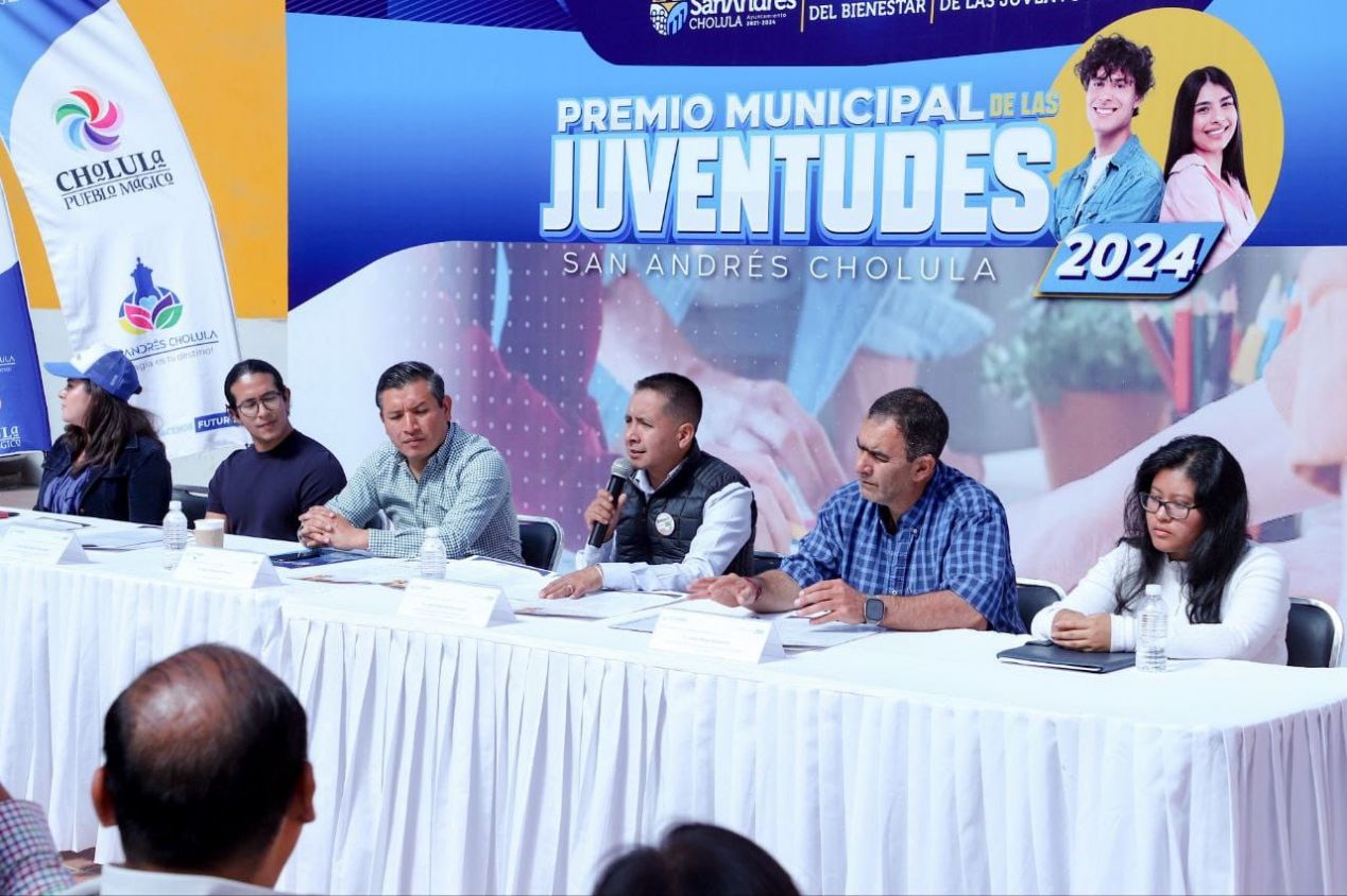 Presenta Mundo Tlatehui convocatoria para el Premio Municipal de las Juventudes 2024