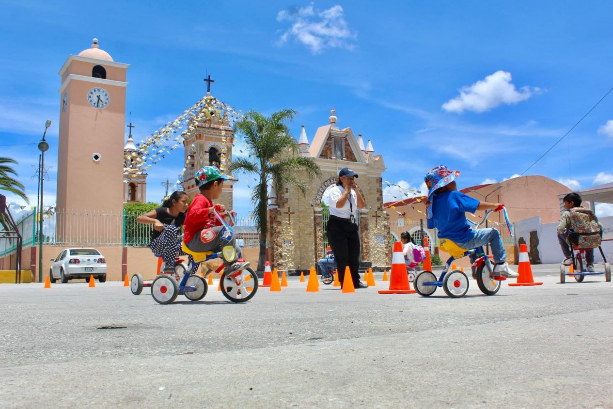 Regresan “Martes Ciudadanos” a San Andrés Cholula con atención personal de Edmundo Tlatehui