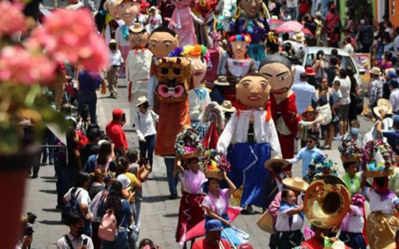 Ayuntamiento de Atlixco anuncia desfile de mojigangas 