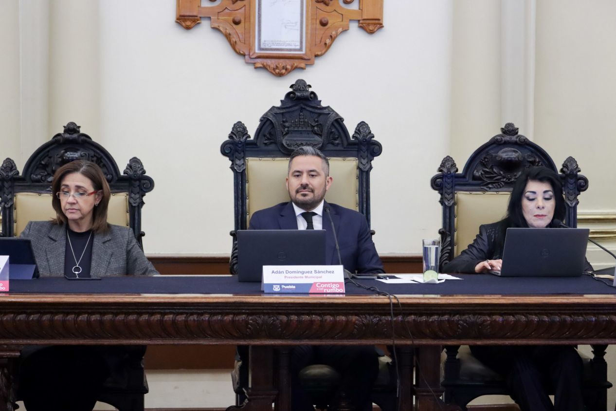 Ayuntamiento de Puebla aprueba 110 bases sindicales; proceso será transparente, asegura alcalde