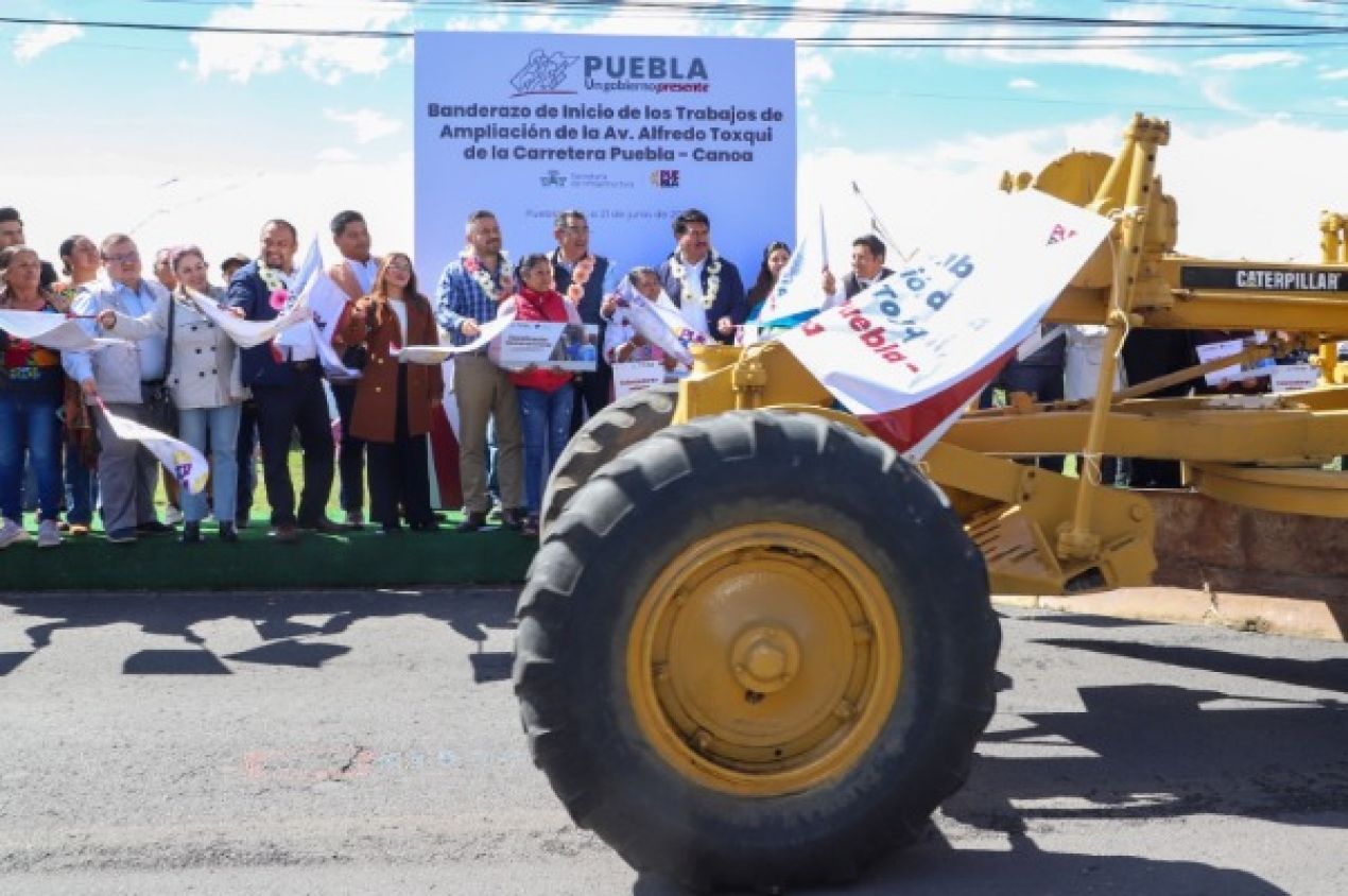 Gobernador inaugura obra de ampliación en carretera a Canoa