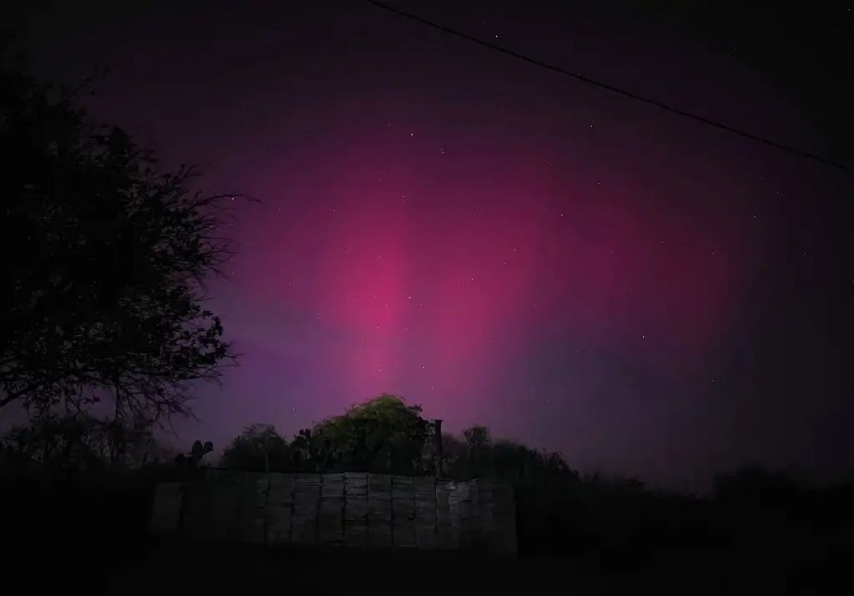 Tormenta solar causa auroras boreales