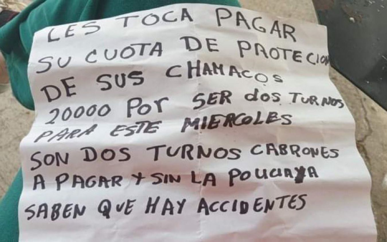 AMLO pide a escuela o dejarse intimidar por extorsión de narcotráfico 