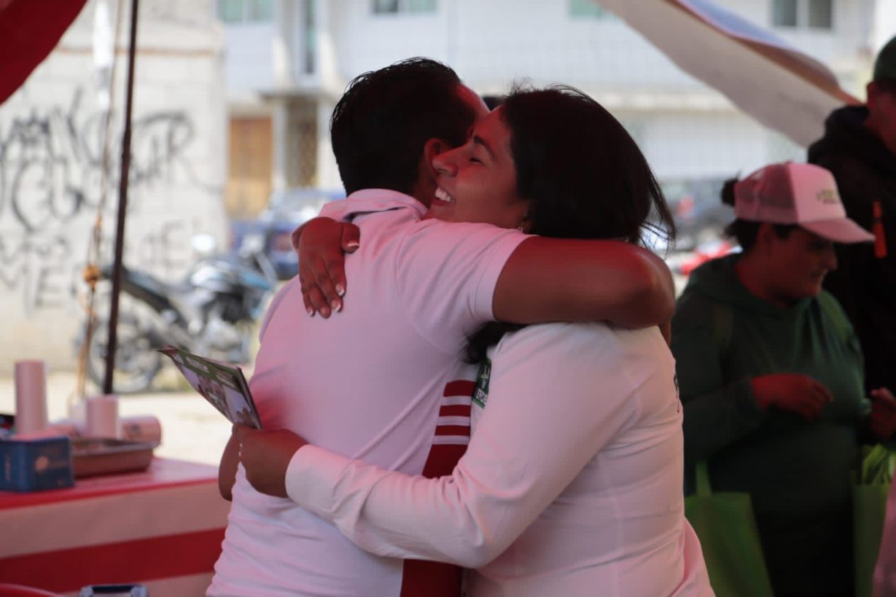 Berenice Porquillo reafirma compromiso con el comercio local en San Andrés Cholula