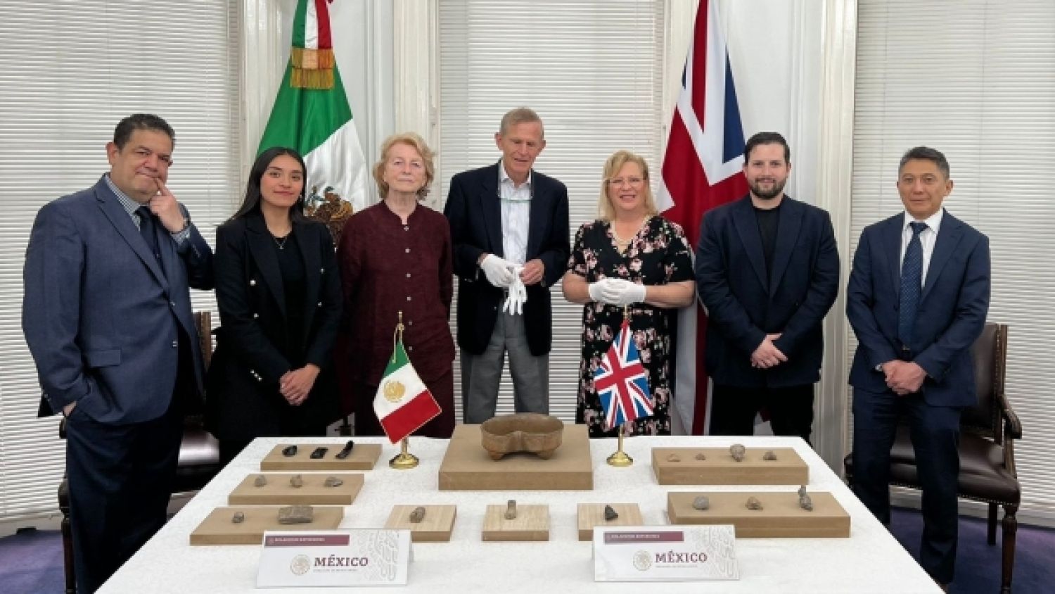 México recupera piezas arqueológicas que se encontraban en Reino Unido