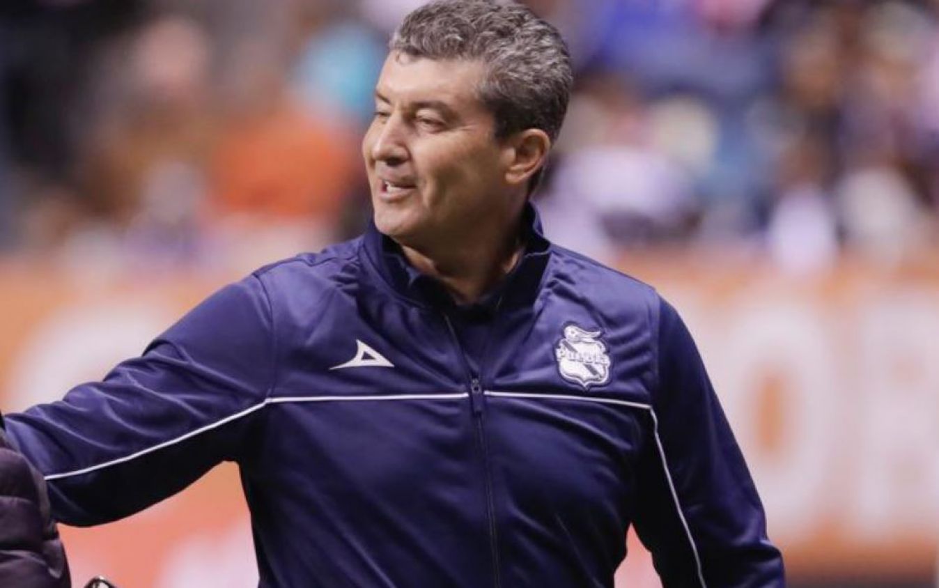 José Manuel "Chepo" de la Torre deja el Club Puebla tras temporada fallida
