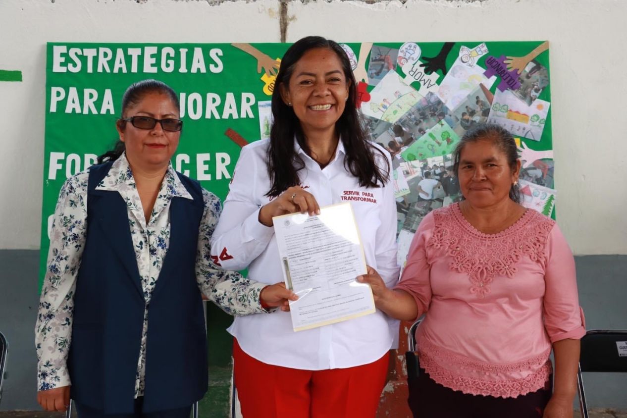 "Ariadna Ayala inaugura techado en primaria de Atlixco, beneficiando a 100 alumnos"