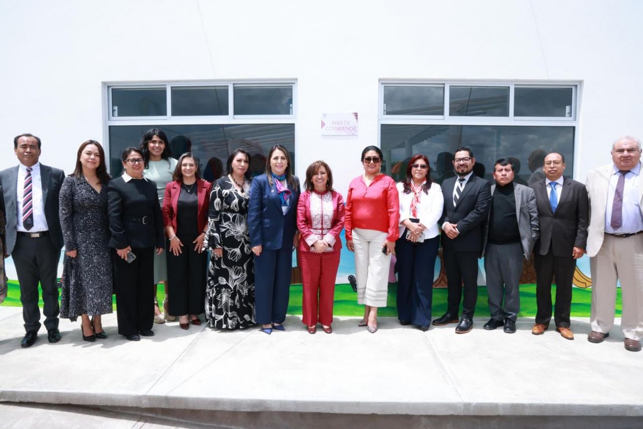 Lorena Cuéllar inaugura Sala de Oralidad y Centro Familiar en Tlaxco