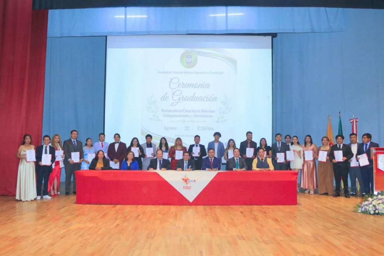 UATx gradúa a profesionales que transformarán Tlaxcala y la ciencia en México