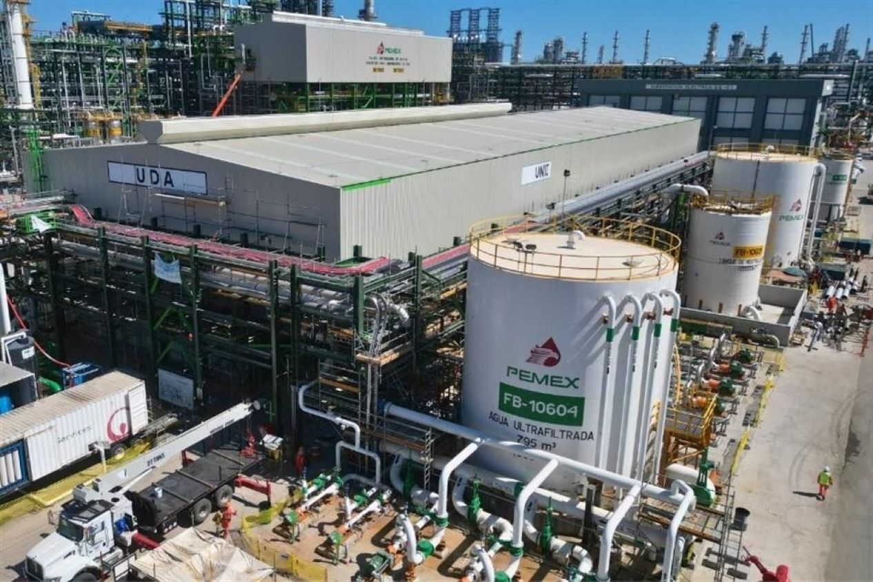Sheinbaum lanza plan para rescatar a Pemex y hacerlo autosuficiente