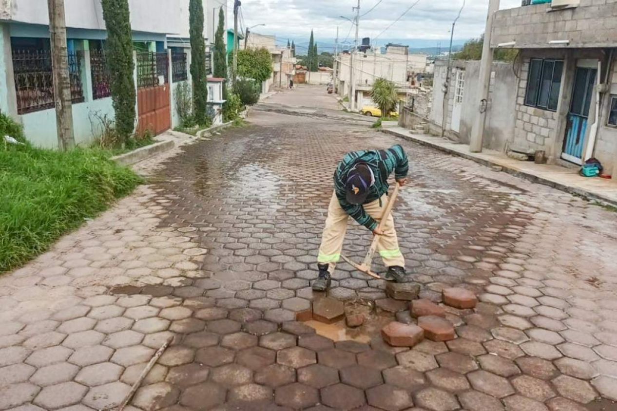 Tlaxcala mejora suministro de agua: reparan fugas en Loma Xicohténcatl