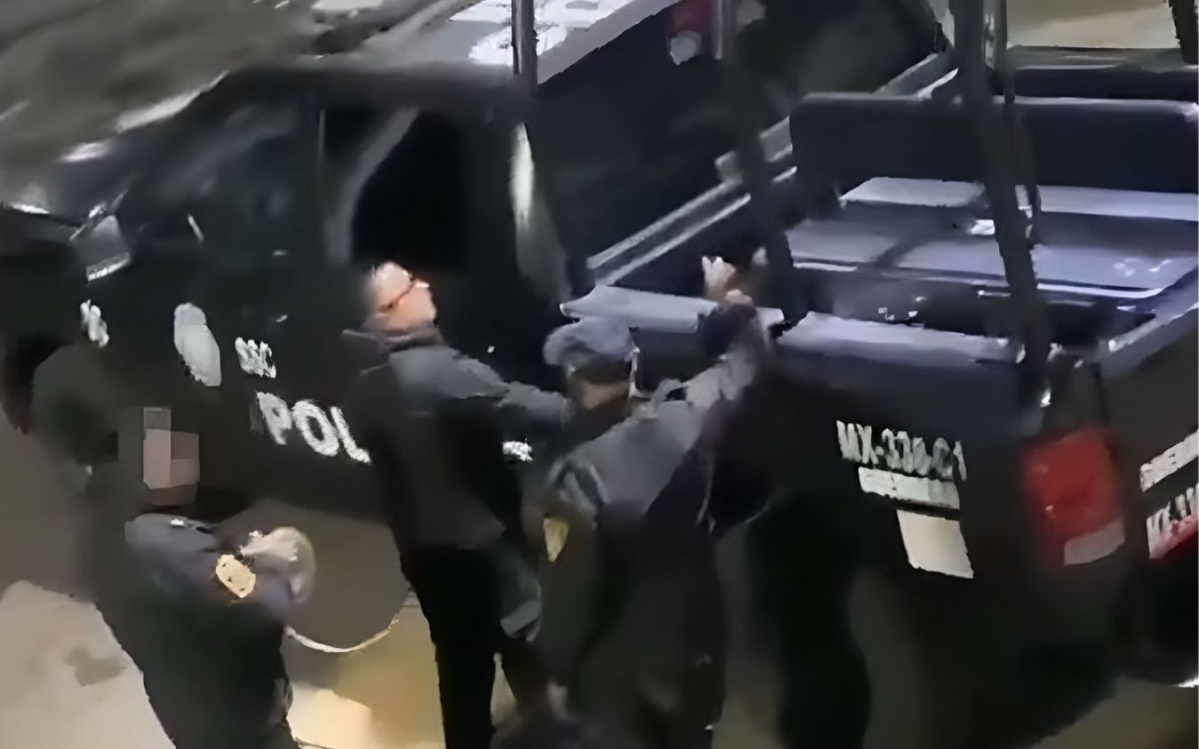 SSC investiga video de oficiales robando combustible en la Ciudad de México