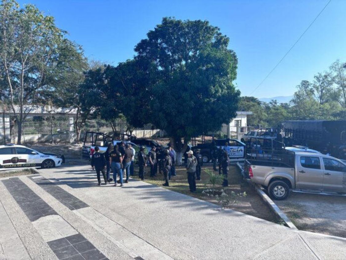 Operativo en Chiapas: destruyen retenes del crimen y arrestan a 87 policías