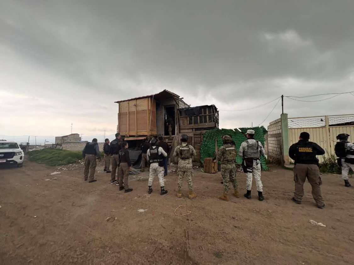 Vinculan a dos sujetos por posesión de cartuchos exclusivos de Fuerzas armadas, en Calpulalpan