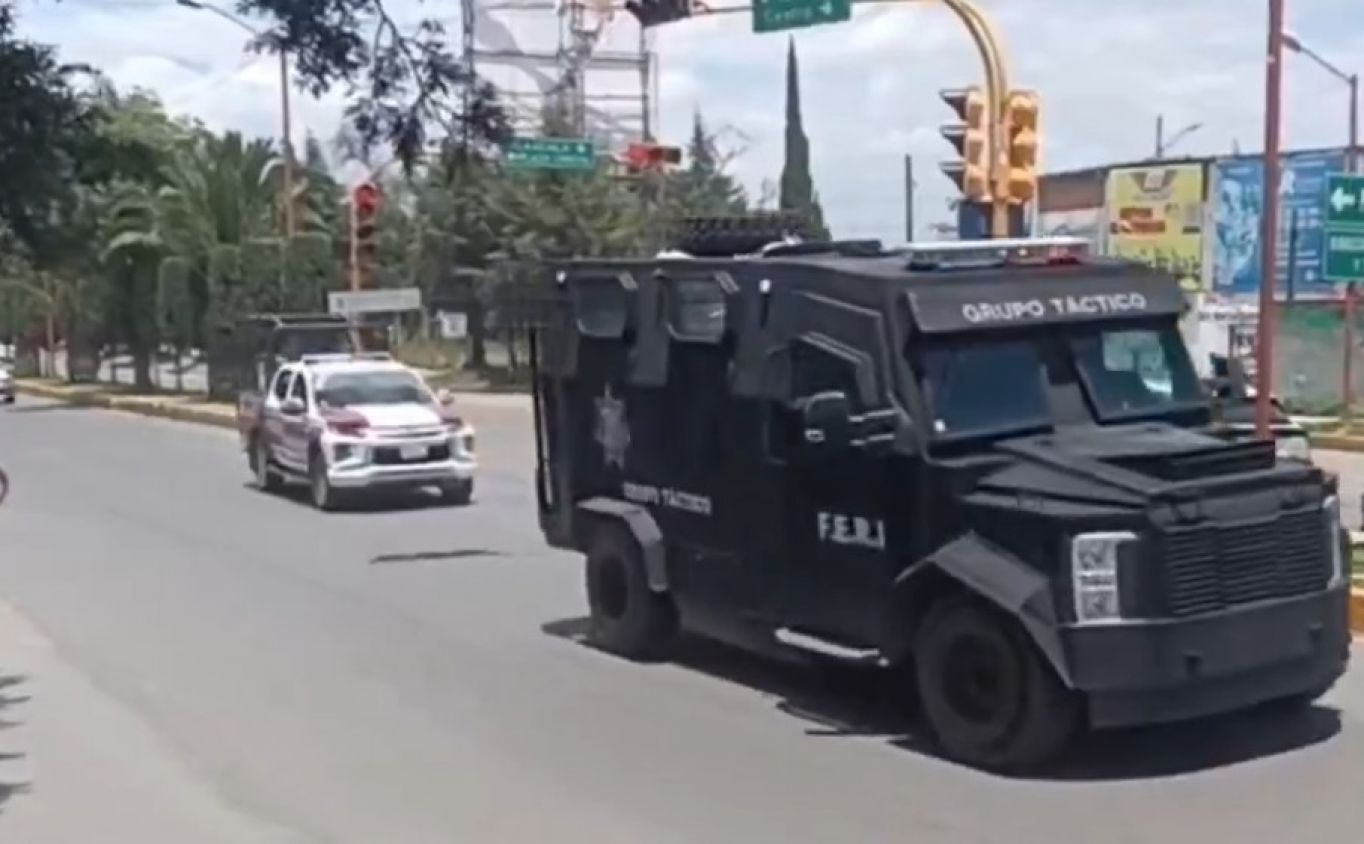 Intensa movilización por disparos en el tianguis de Texmelucan