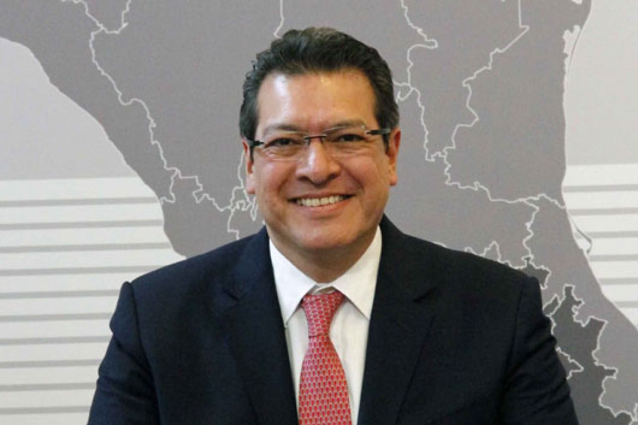 Marco Mena llega a cónsul en San Francisco pese a cuestionamientos