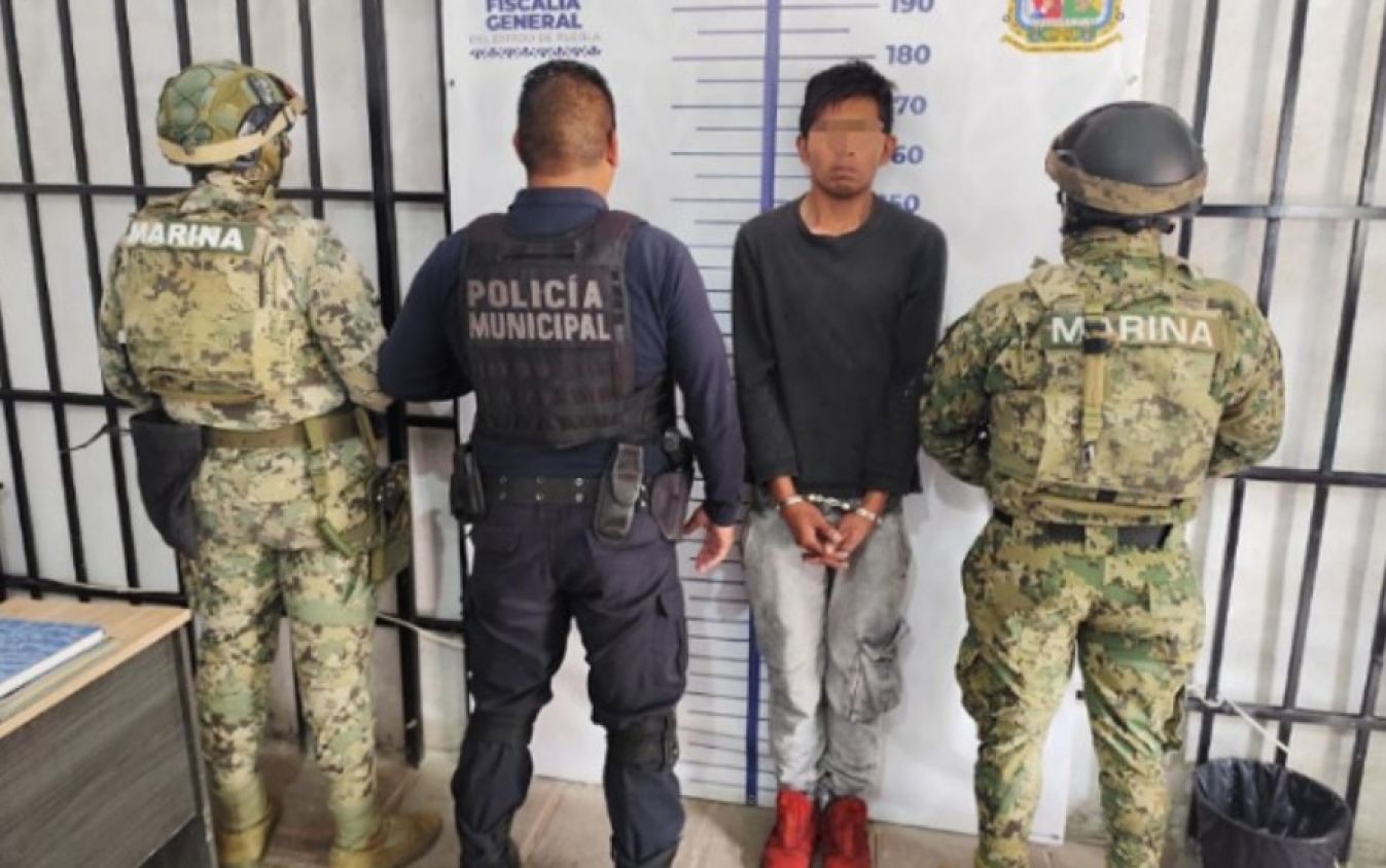 Robo frustrado en Villas de Amozoc termina con dos detenidos