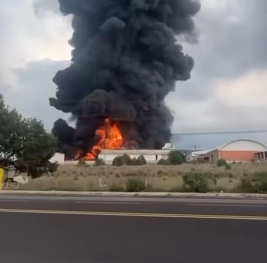 Sin lesionados ni víctimas tras explosión de empresa en CIXIII