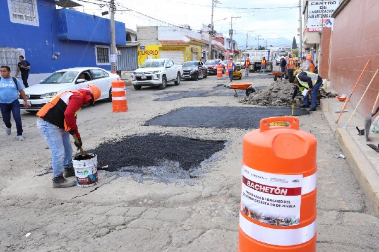 Habilitan en Puebla número telefónico para reportar baches