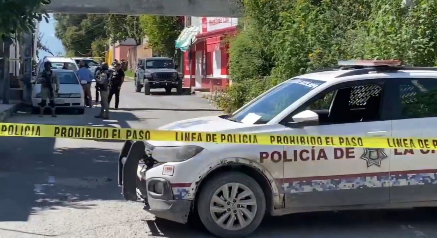 Llamada a 911 activa protocolos recuperándose Jeep de lujo robado 