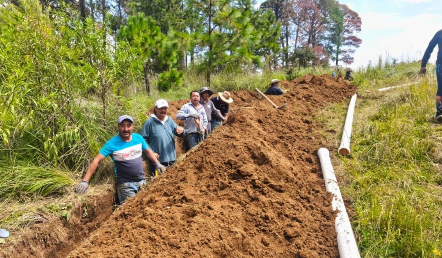 Nueva red de agua potable en San Martinito