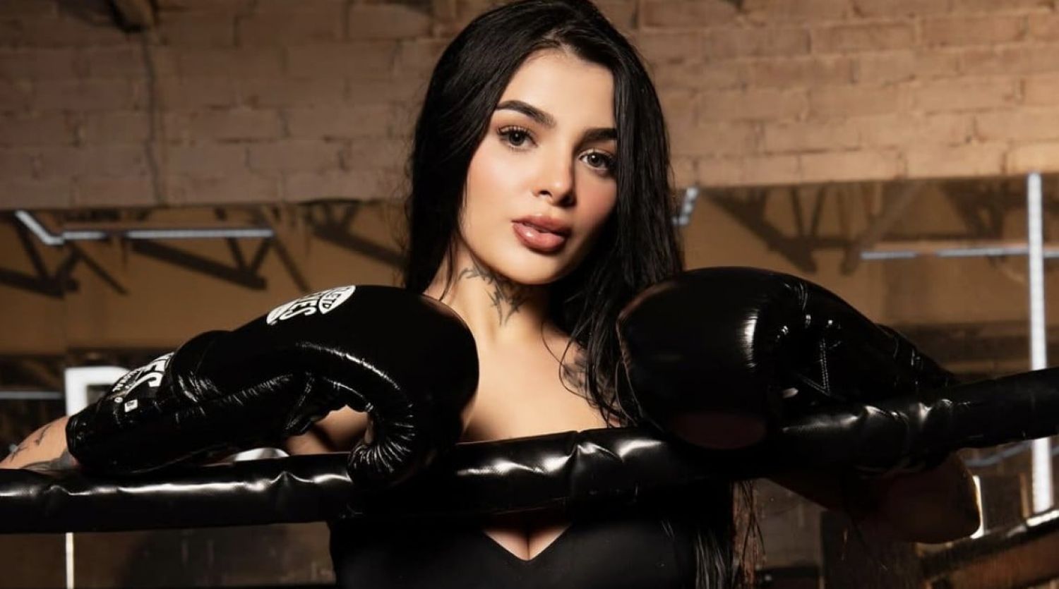 Karely Ruiz debuta en el ring y vence por nocaut técnico a Karina García en el Stream Fighters 4