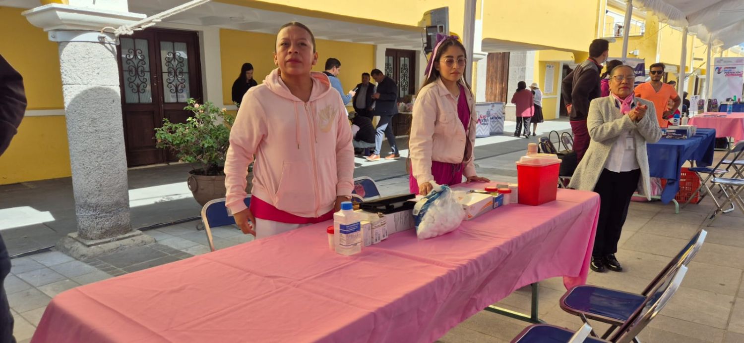 Llevan salud preventiva a mujeres de San Andrés Cholula con jornada contra el cáncer de mama