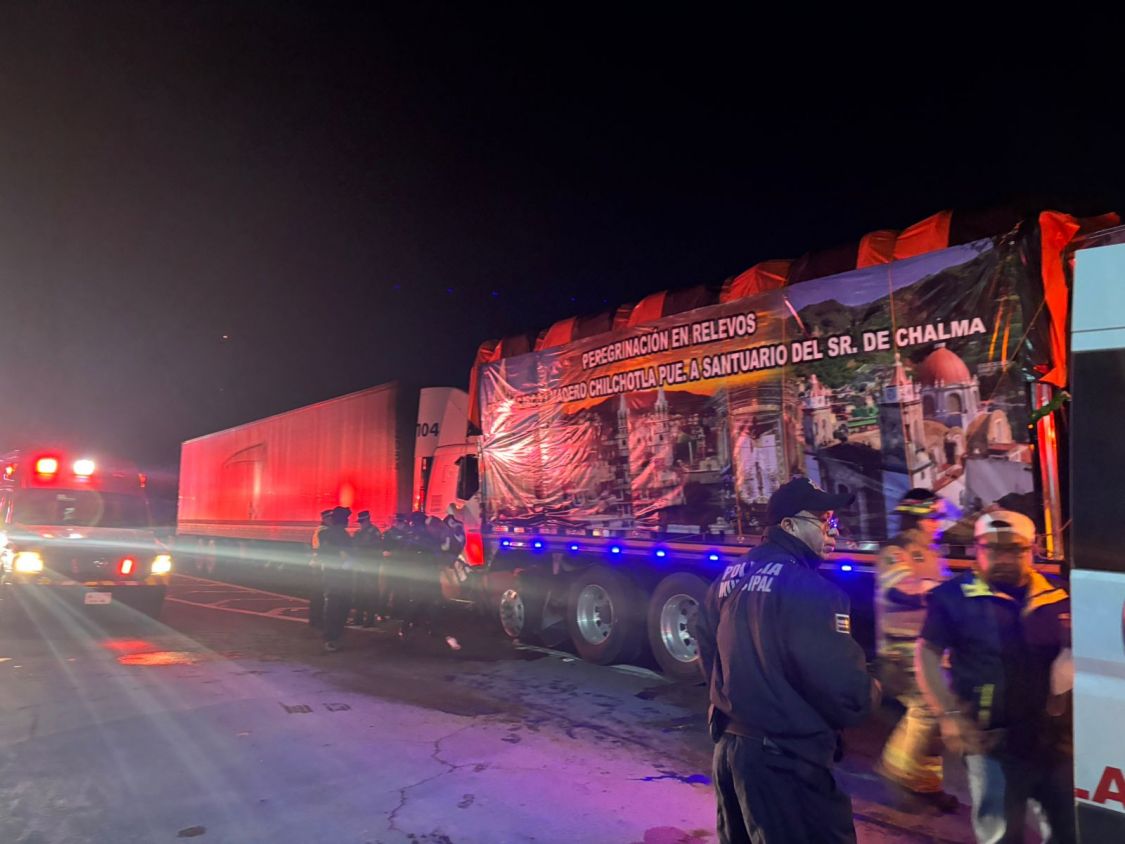Peregrino muere y 8 más resultan lesionados en choque sobre la México-Veracruz