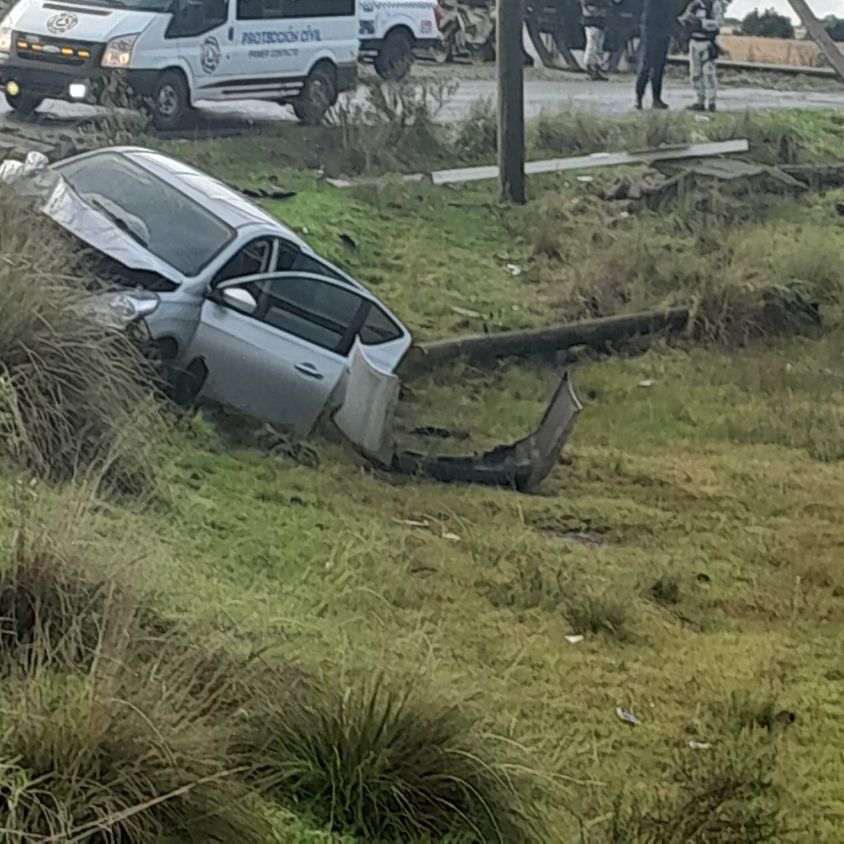Jóvenes en posible estado de ebriedad chocan en las vías de Cuamatzingo, en Muñoz