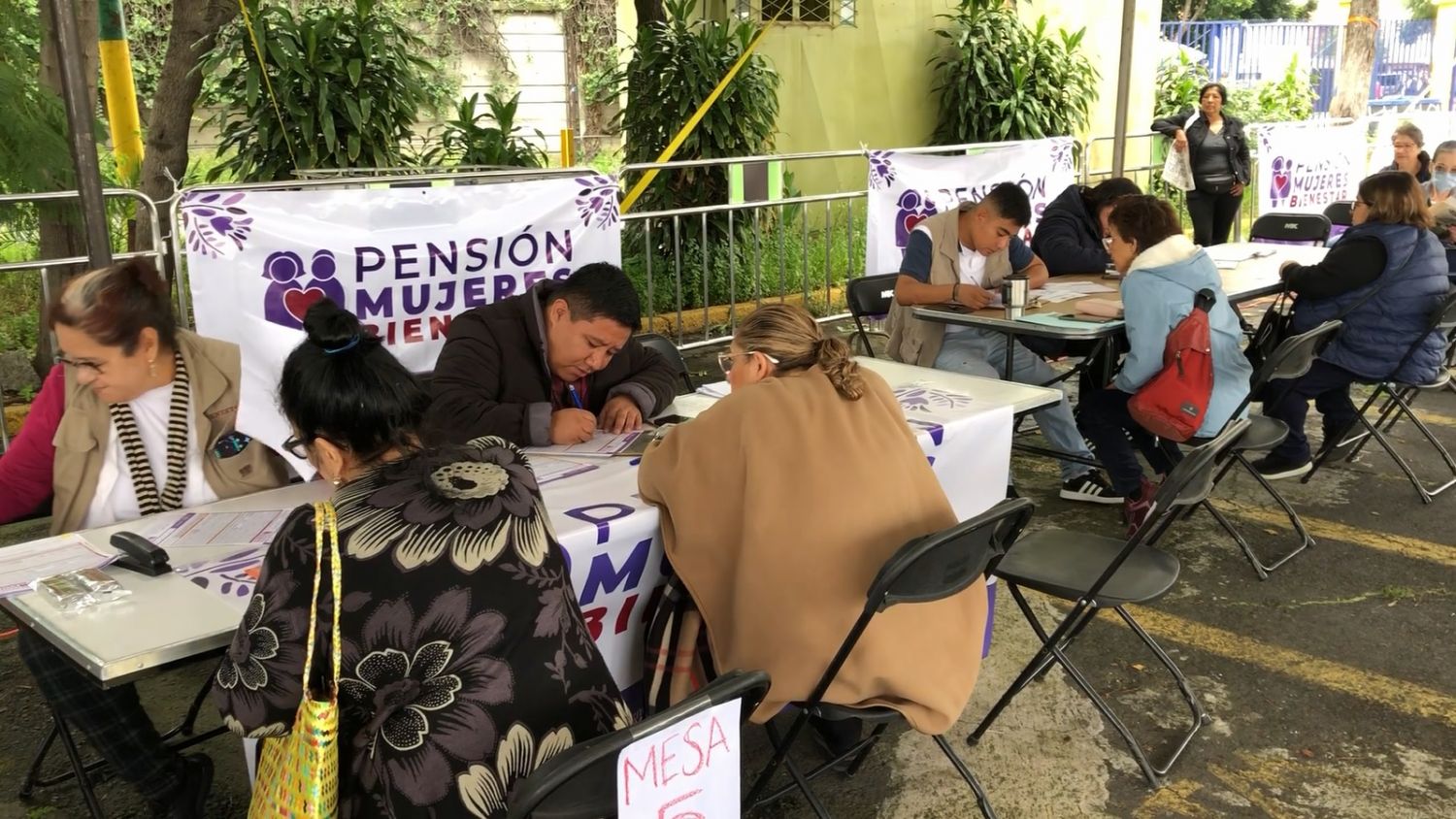 Pensión Mujeres Bienestar 2025: fechas, pagos y entrega de tarjetas