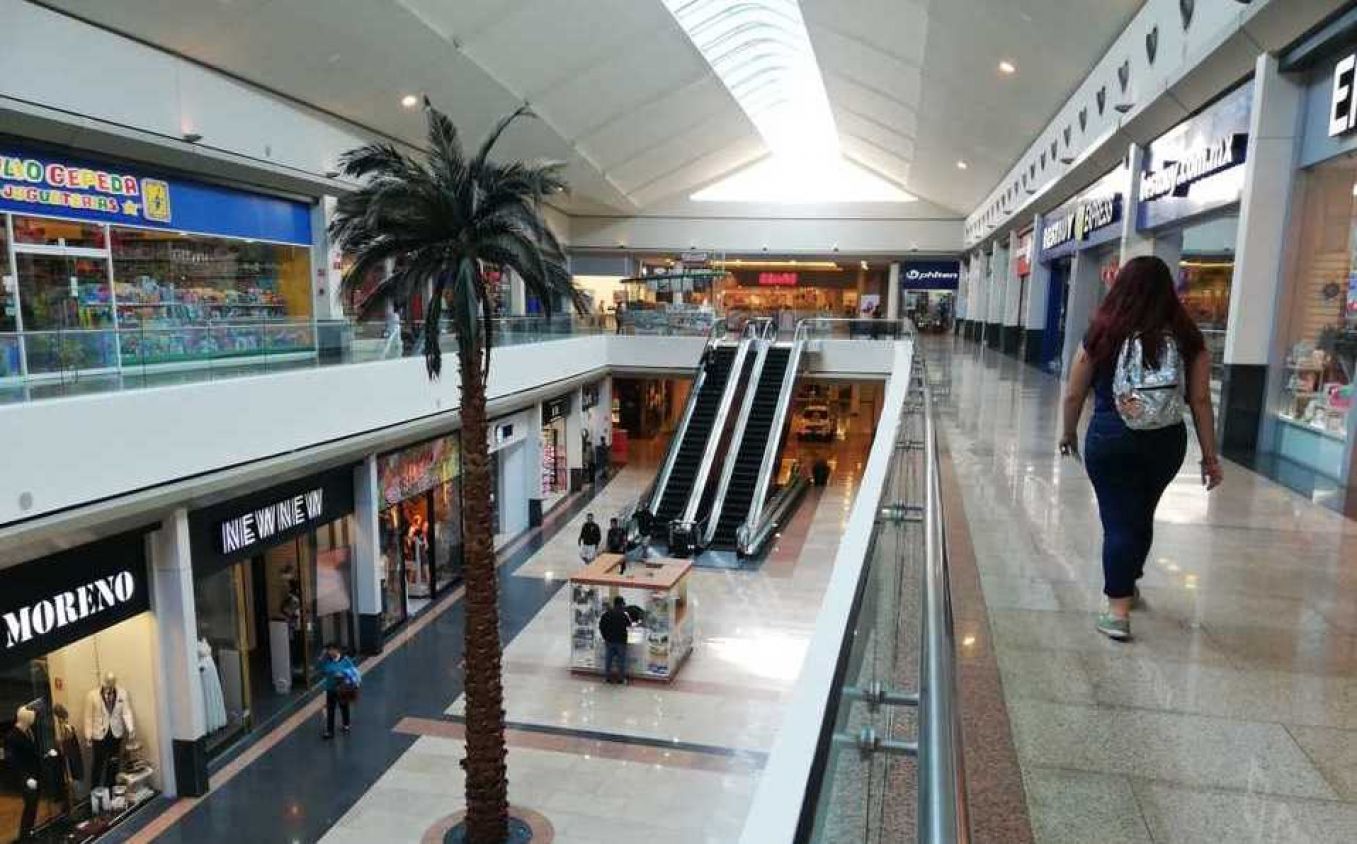 Cierran en CDMX centros comerciales