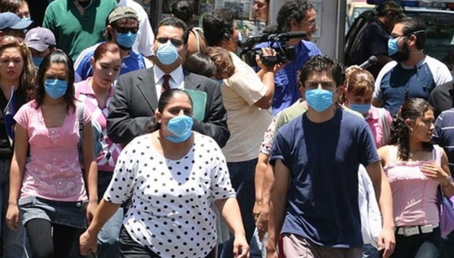 Hablar sin cubrebocas aumenta posibilidades de contagio según  Estudio
