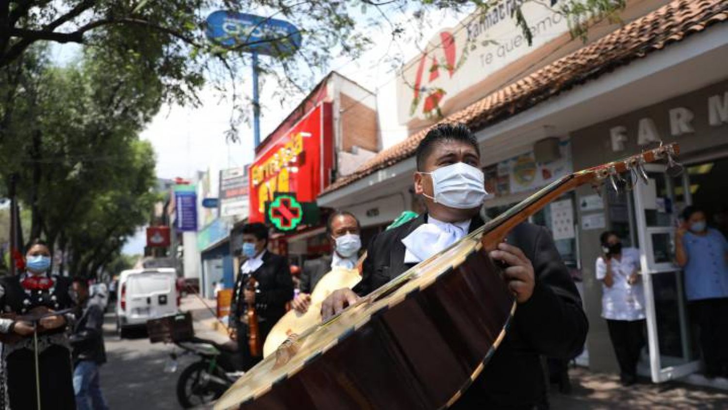 México suma 8,772 contagios de coronavirus y 712 decesos