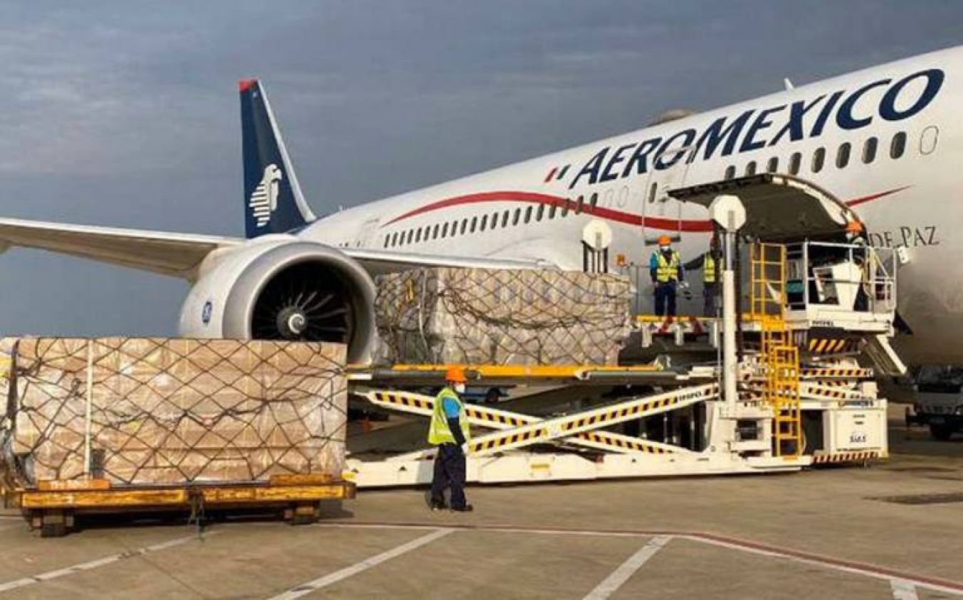 Parte sexto vuelo de China con insumos médicos para enfrentar coronavirus en México