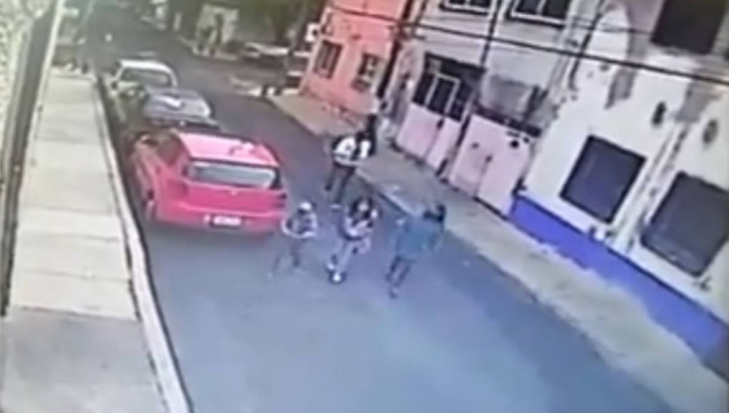 Exhiben a hombre que manosea a niña de 10 años, ya lo buscan