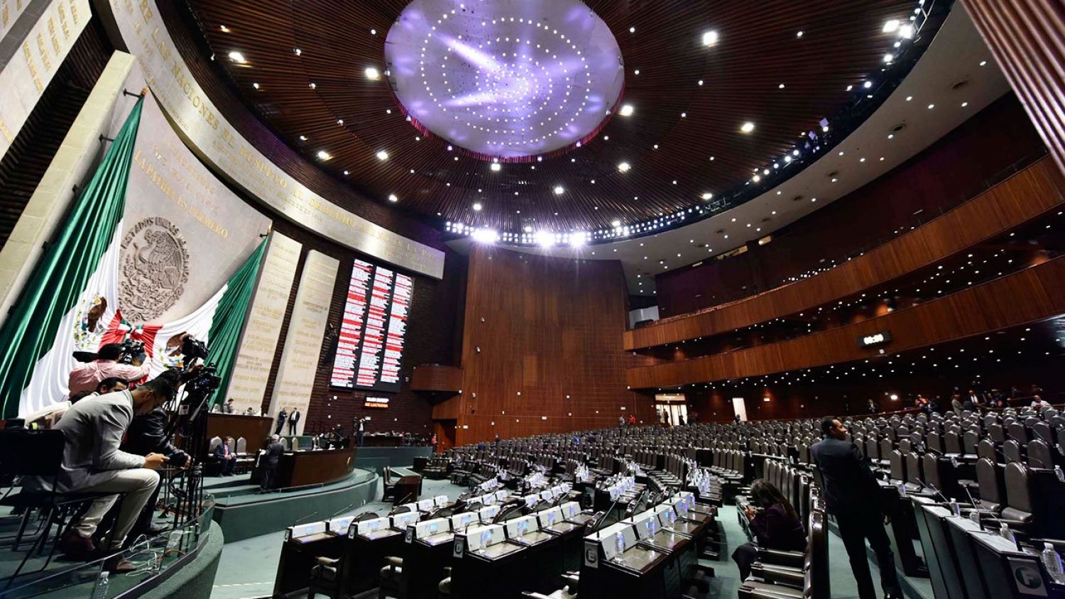 AMLO decide dar al PRI la Presidencia de la Cámara de Diputados, dice el PT