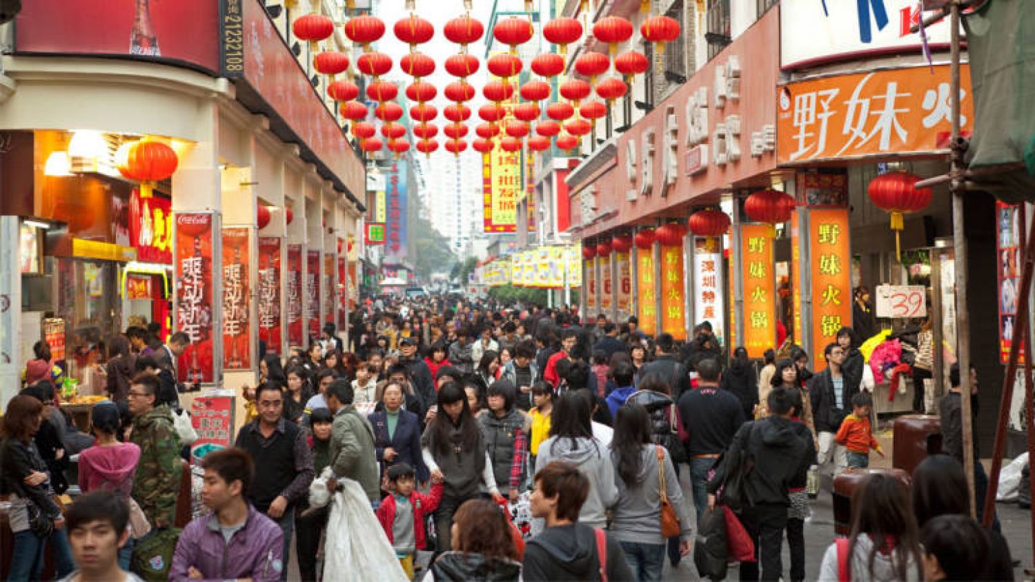 Economía de China se prepara para sobrepasar a la de EU antes de tiempo debido al COVID