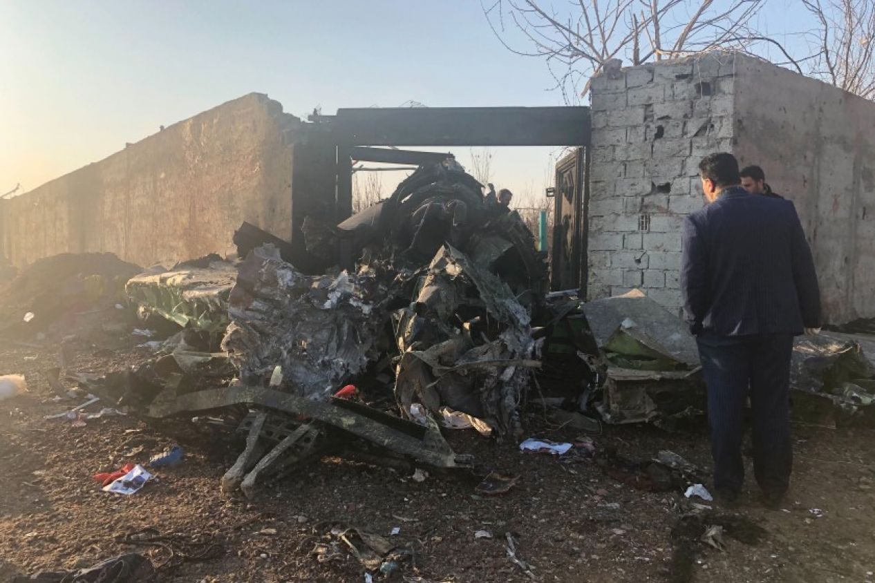 Sube a 176 cifra de víctimas por avión que se estrelló en Irán