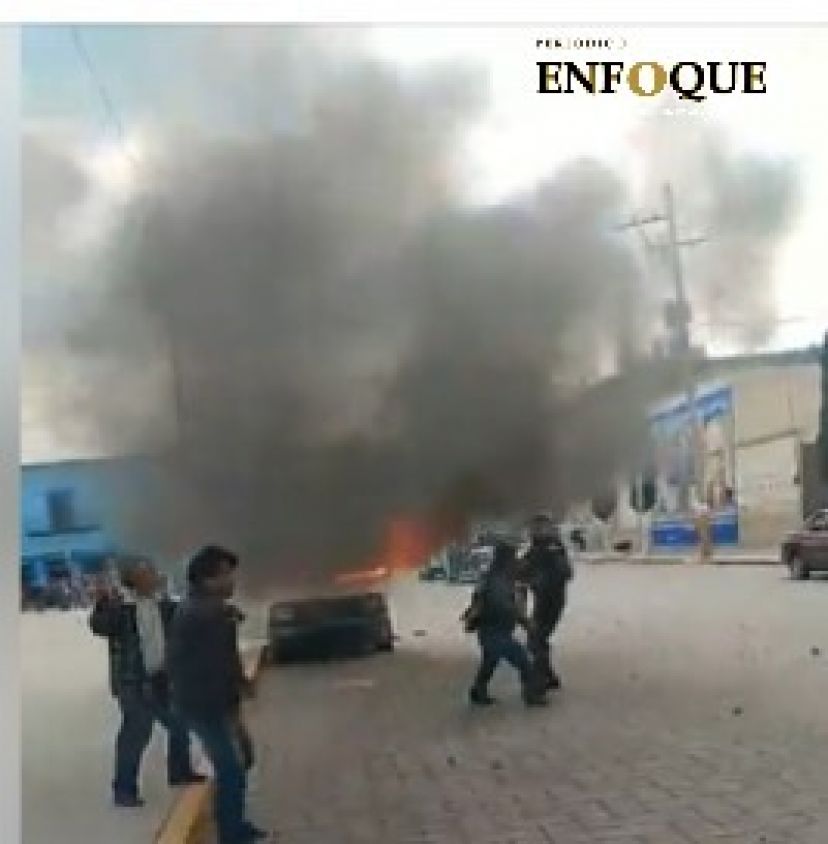 Se desata violencia en Amozoc entre manifestantes y elementos de Seguridad