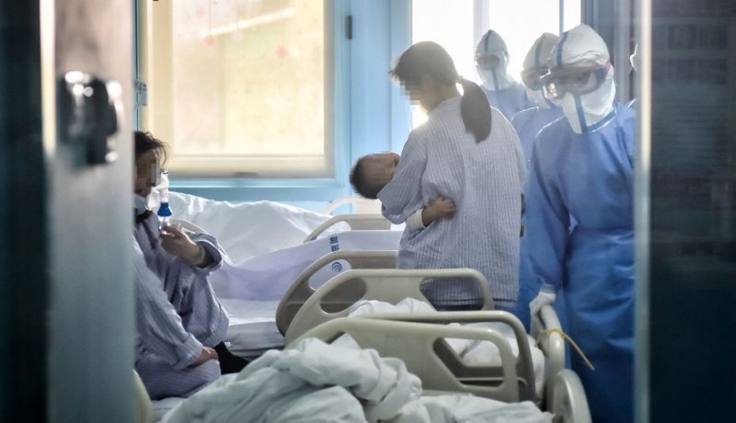 Nace el primer bebé infectado por el coronavirus