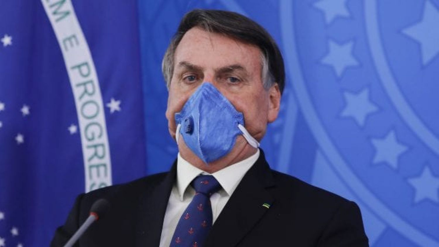 Jair Bolsonaro, presidente de Brasil, da positivo a COVID-19