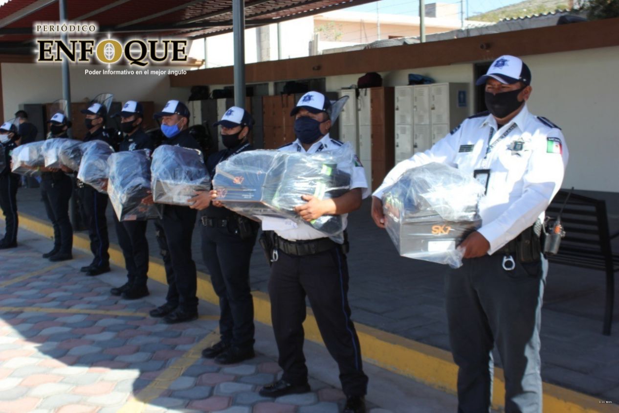 Anuncian incremento salarial para policías municipales de Tepeaca