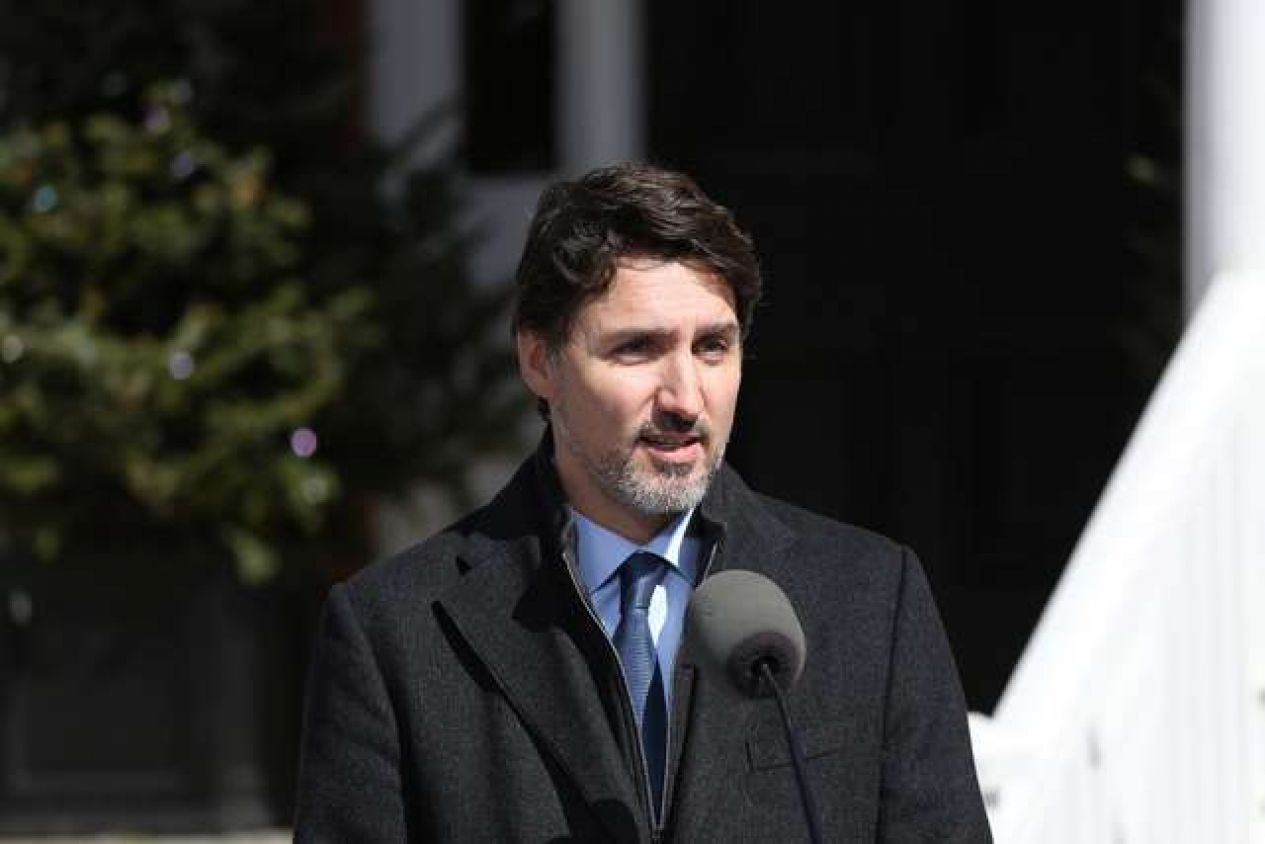 Canadá cierra sus fronteras y restringe vuelos