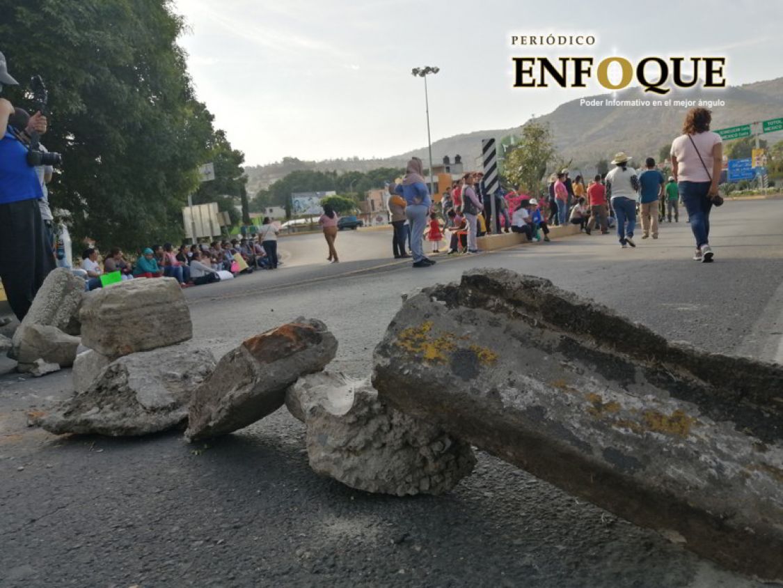 Amenazan tahoneros con cerrar autopista Tlaxcala-San Martín  