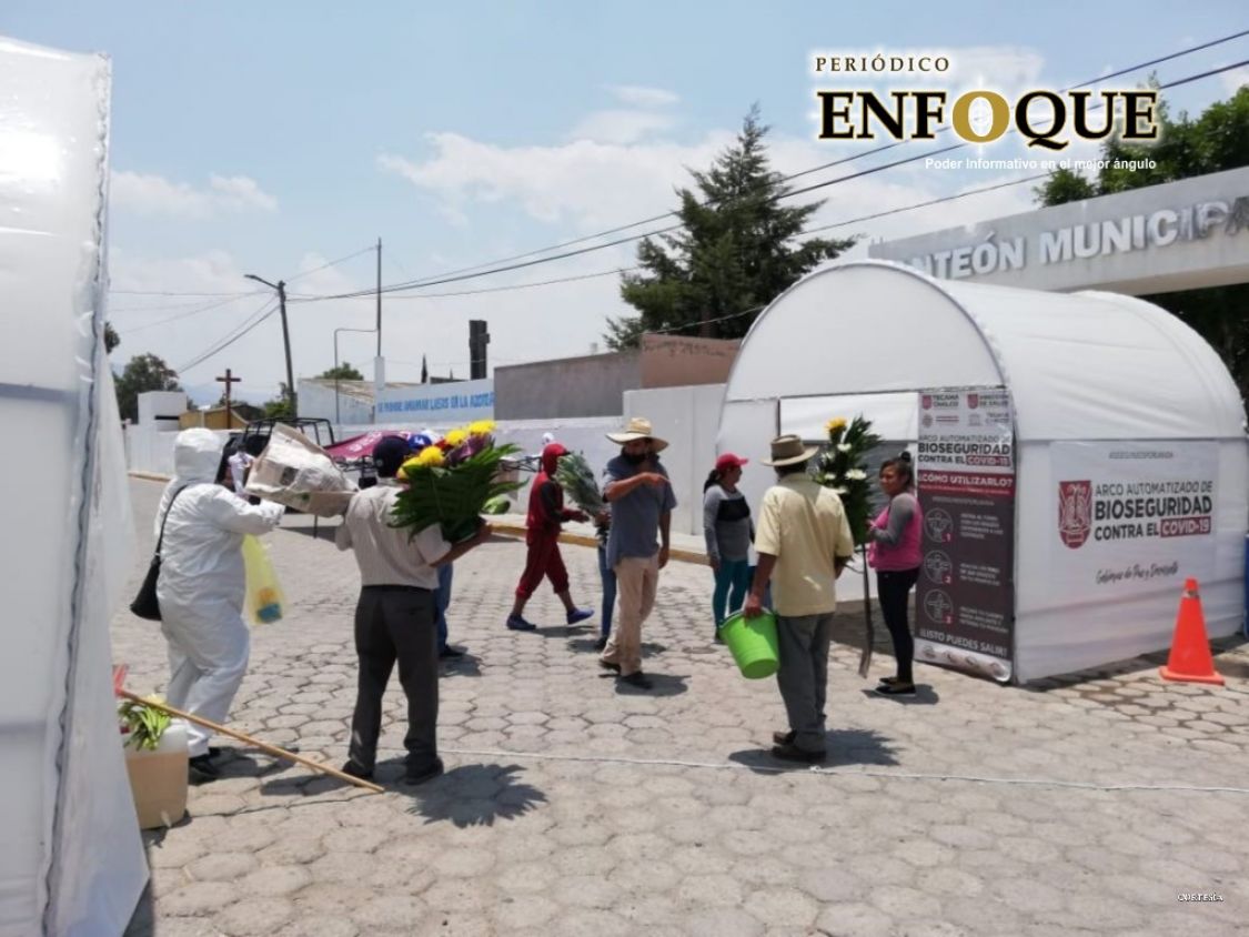 Tecamachalco permite acceso a panteones el 10 de mayo; Barbosa Huerta pide a alcaldes actuar con responsabilidad