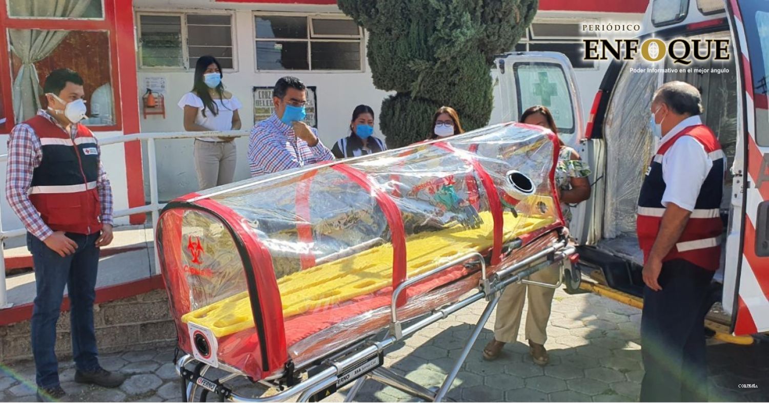 Cruz Roja Tepeaca recibe cápsula de aislamiento con extractor de oxígeno
