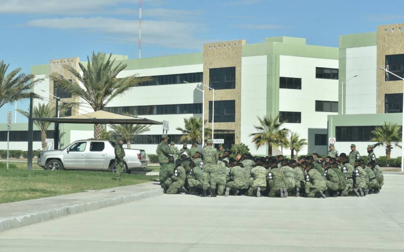 Aíslan en su totalidad 40 zona militar en BCS por brote de COVID-19