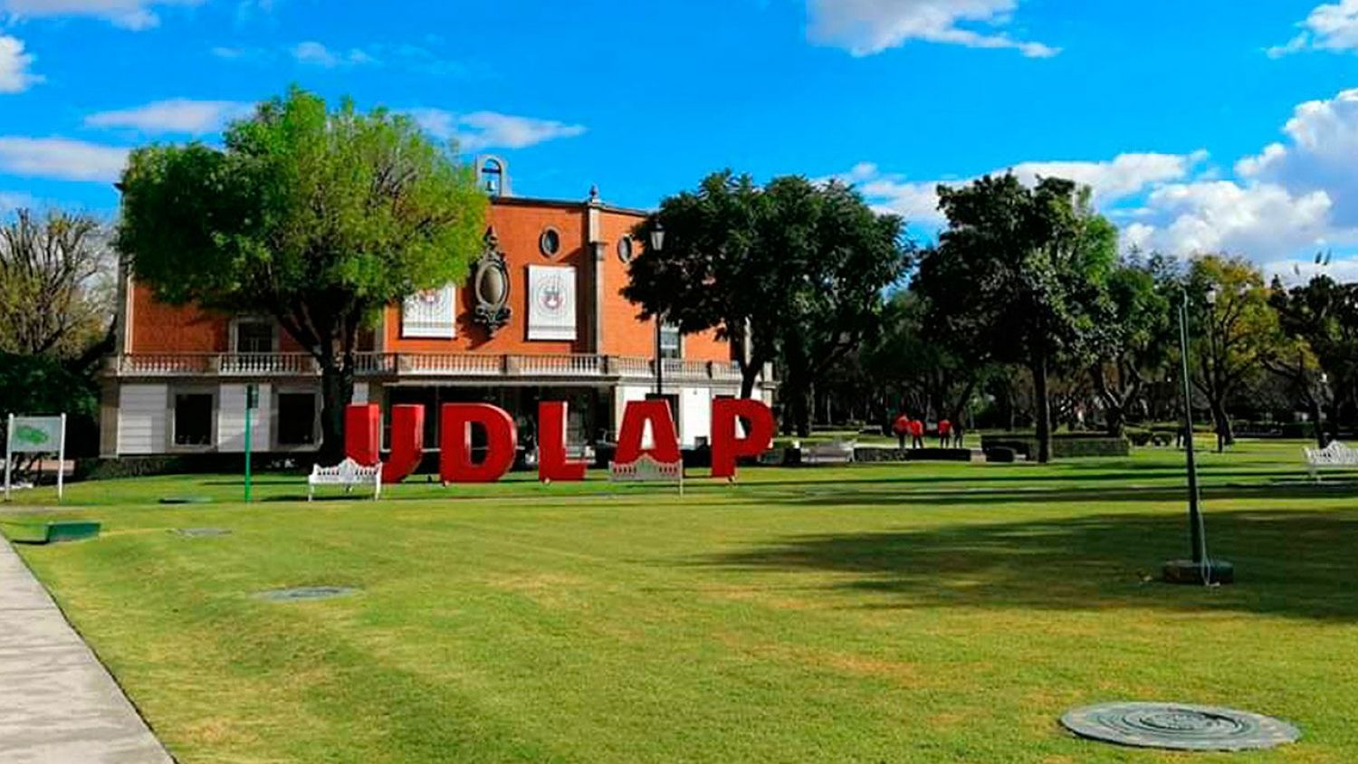 UDLAP reanudara clases hasta que el semáforo de la pandemia este en verde